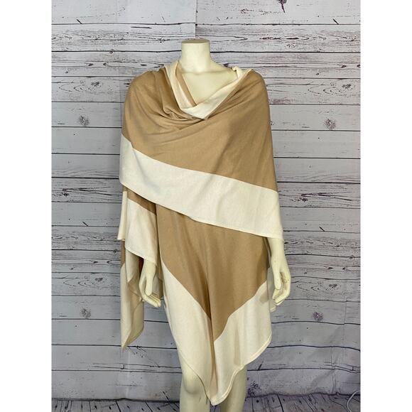 Lauren Ralph Lauren Two-Tone Knit Ruana, cape, shawl size large - Picture 2 of 12